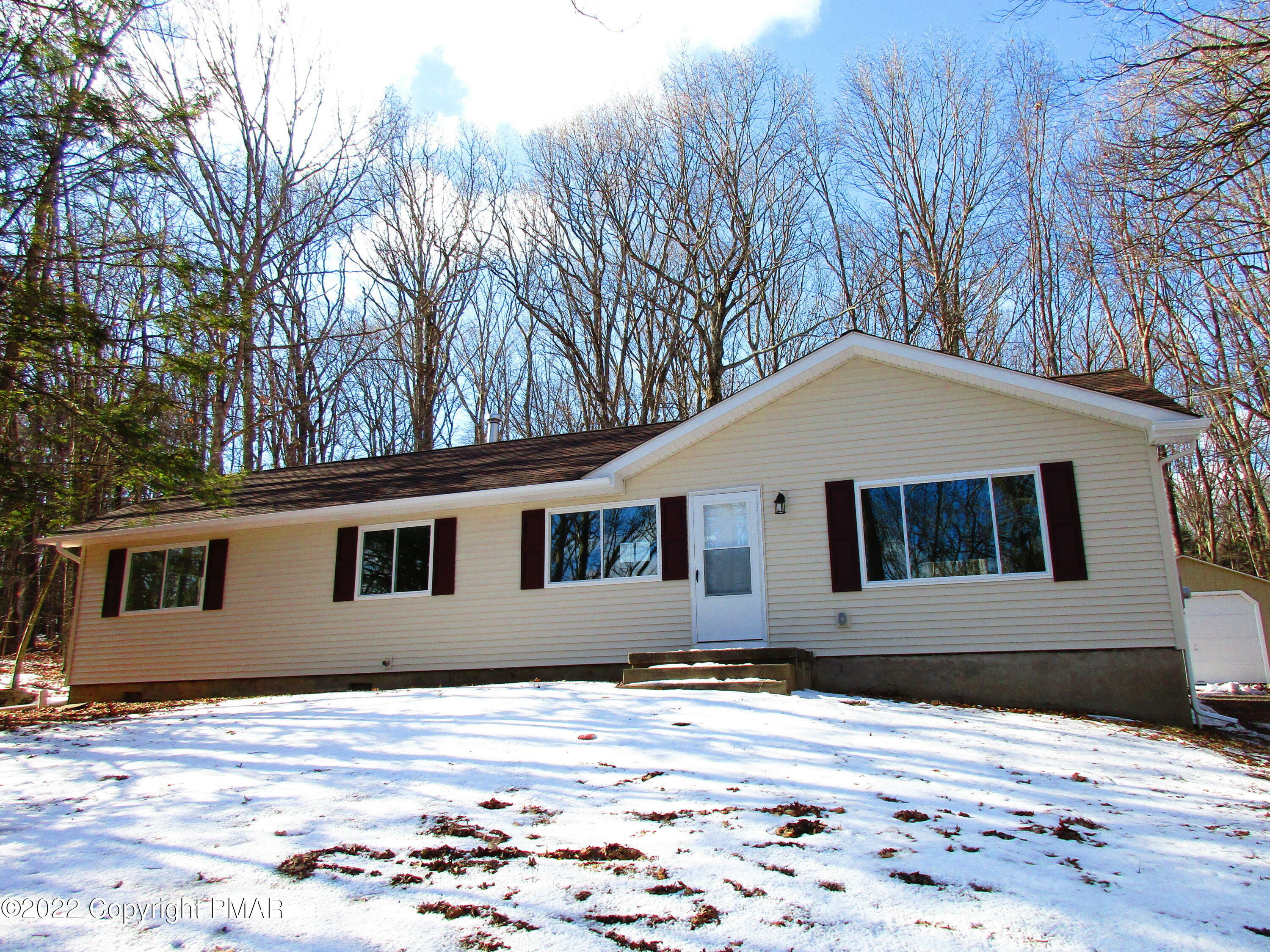 Property Photo:  150 Boyer Road  PA 18302 