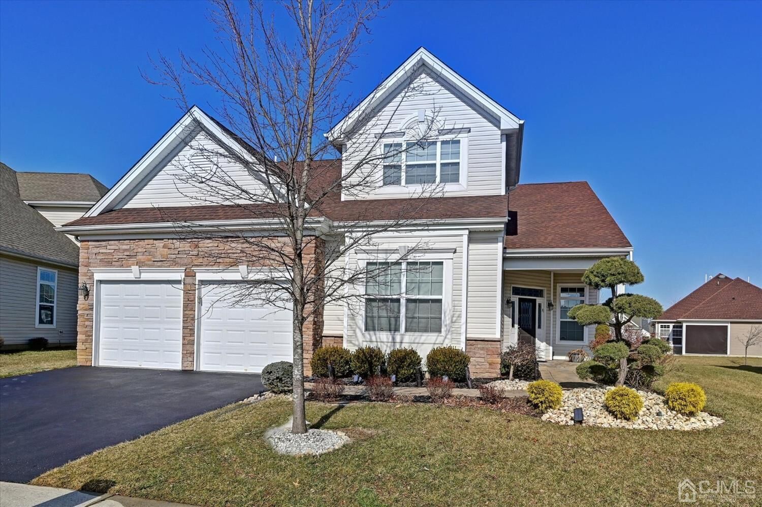 Property Photo:  3 Ravenslake Road  NJ 08831 