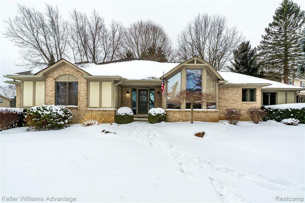 Property Photo:  6532 Northbrook  MI 48094 2146 