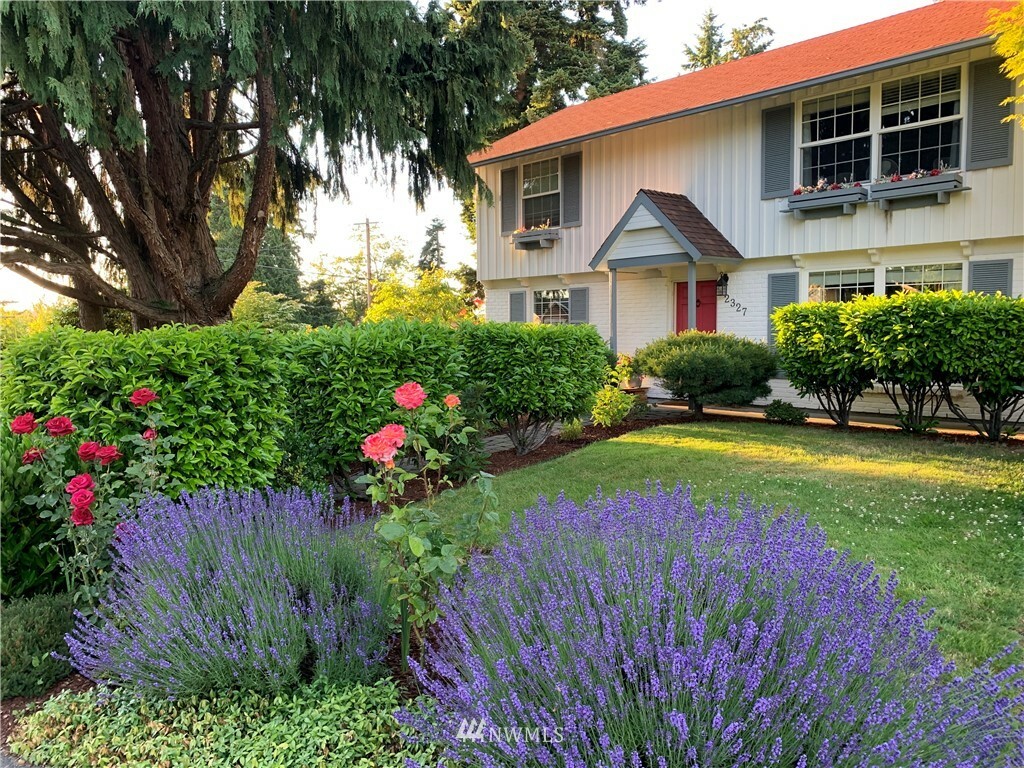 Property Photo: 2327 192nd Place SW WA 98036