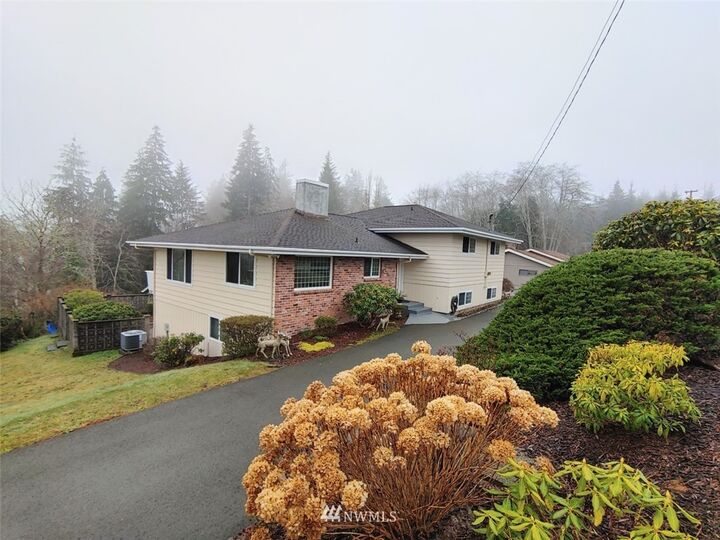 825 Shamrock Drive  Aberdeen WA 98520 photo