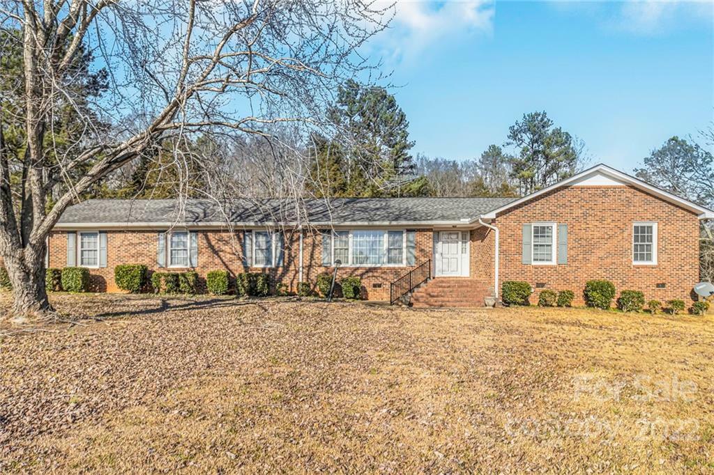 Property Photo: 2031 Chestnut Street SC 29717