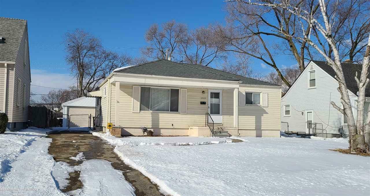 Property Photo:  23225 Willard  MI 48089 