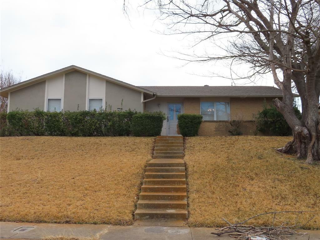 Property Photo:  406 Blueridge Drive  TX 75137 