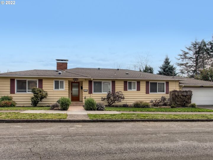 7234 SW Nevada Ter  Portland OR 97219 photo