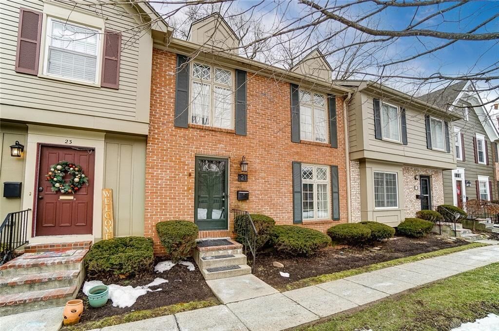 Property Photo: 21 Nicholson Court OH 45459