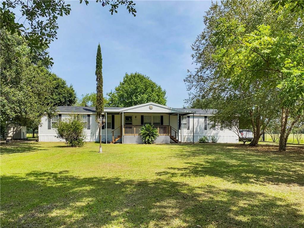 Property Photo:  4935 Thompson Road  LA 70665 