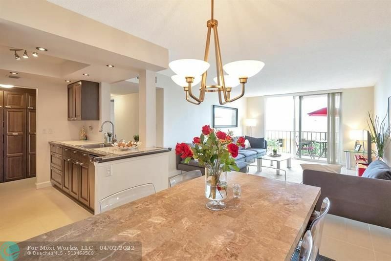Property Photo: 1009 N Ocean Blvd 409 FL 33062