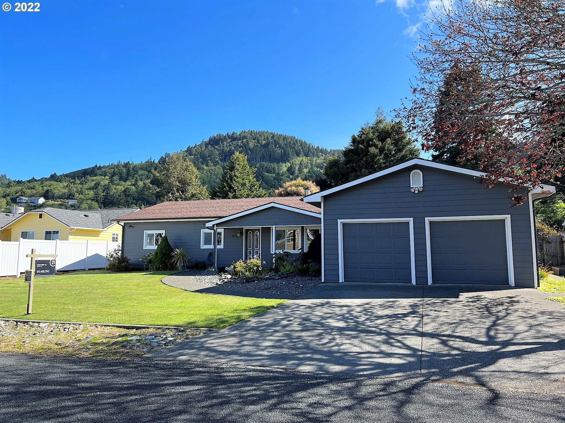 14695 Itzen Dr  Brookings OR 97415 photo