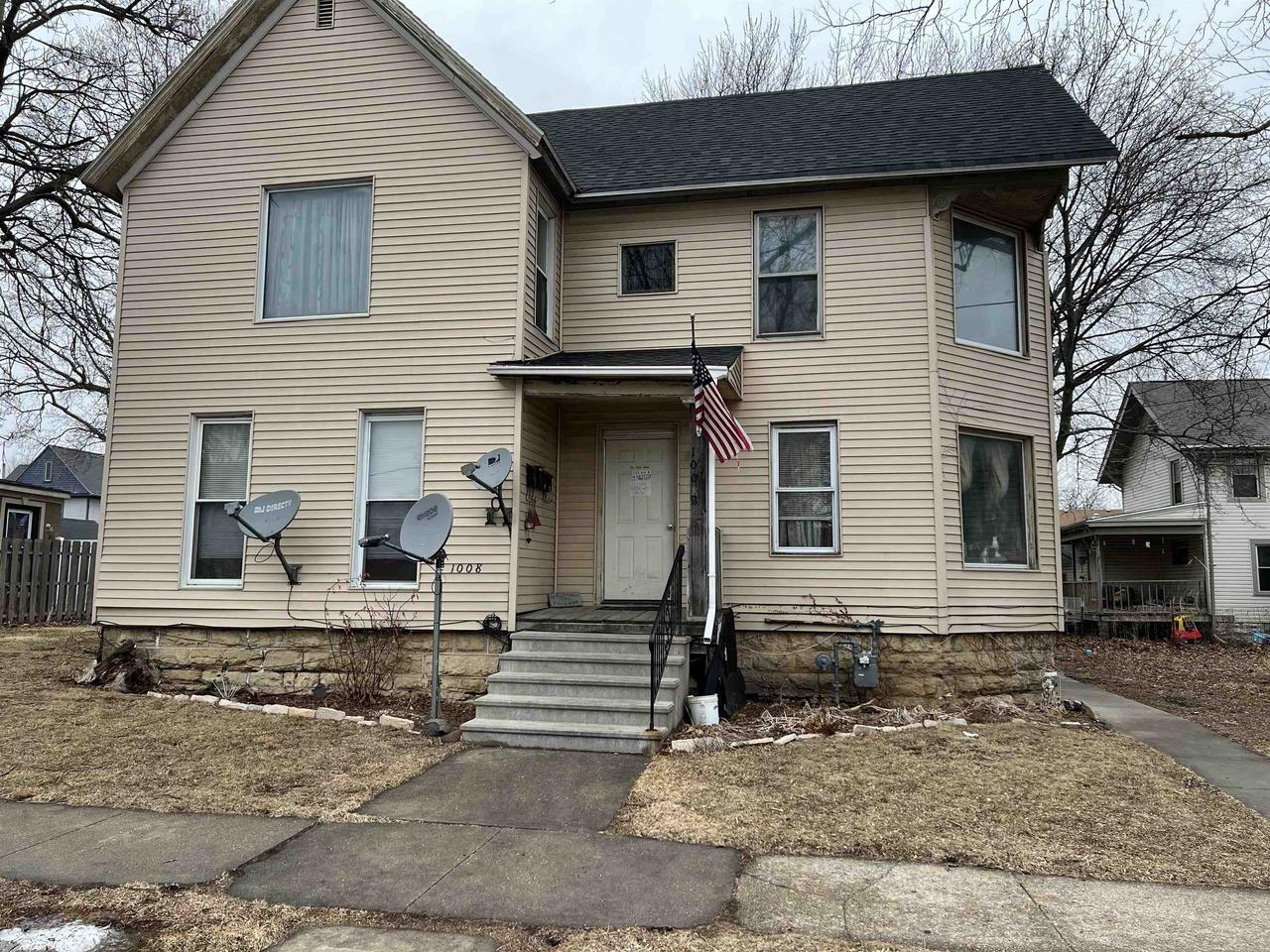 Property Photo:  1008 Ravine St  WI 53548 