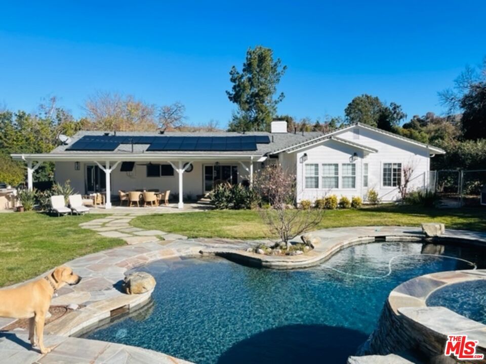 Property Photo: 1642 La Granada Dr CA 91362