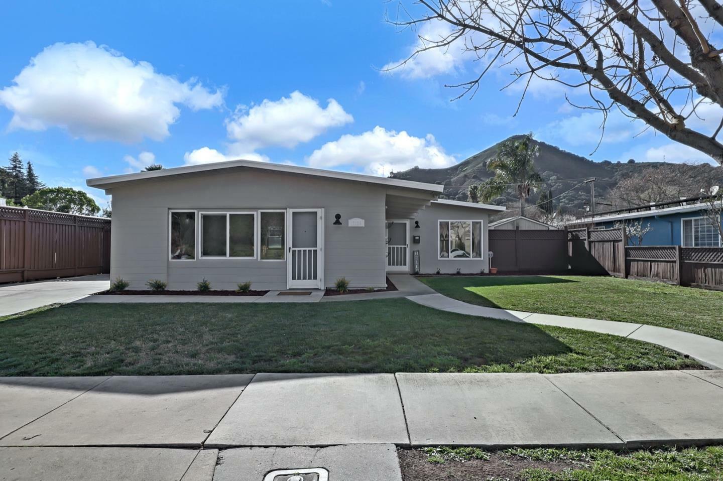 Property Photo:  17125 Peak Avenue  CA 95037 