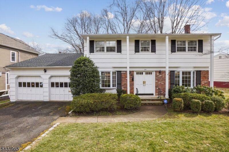 Property Photo: 251 Baltusrol Way NJ 07081