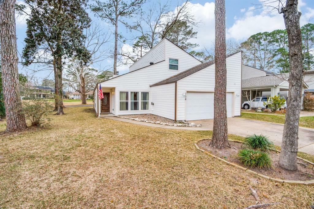 Property Photo: 154 April Wind Court TX 77356