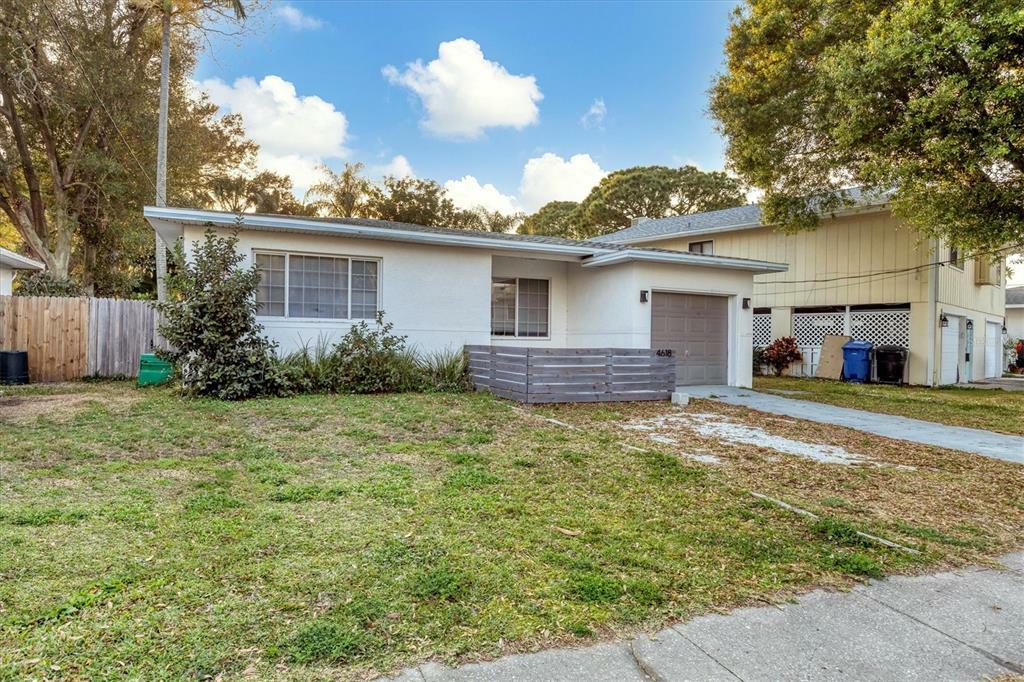 Property Photo:  4618 Chancellor Street NE  FL 33703 