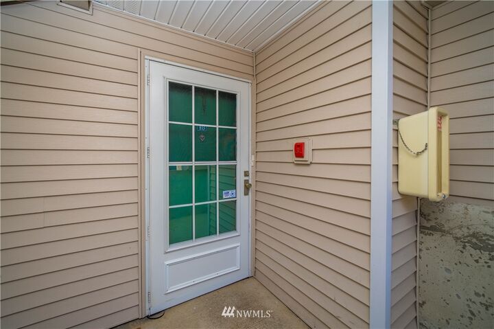 Property Photo: 4200 Smithers Avenue S C103 WA 98055