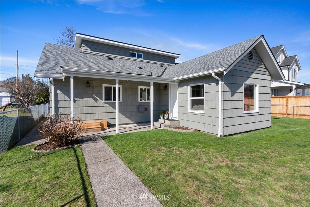 Property Photo:  6438 S Prospect Street  WA 98409 