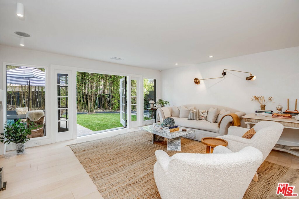 Property Photo: 2472 Benedict Canyon Drive CA 90210