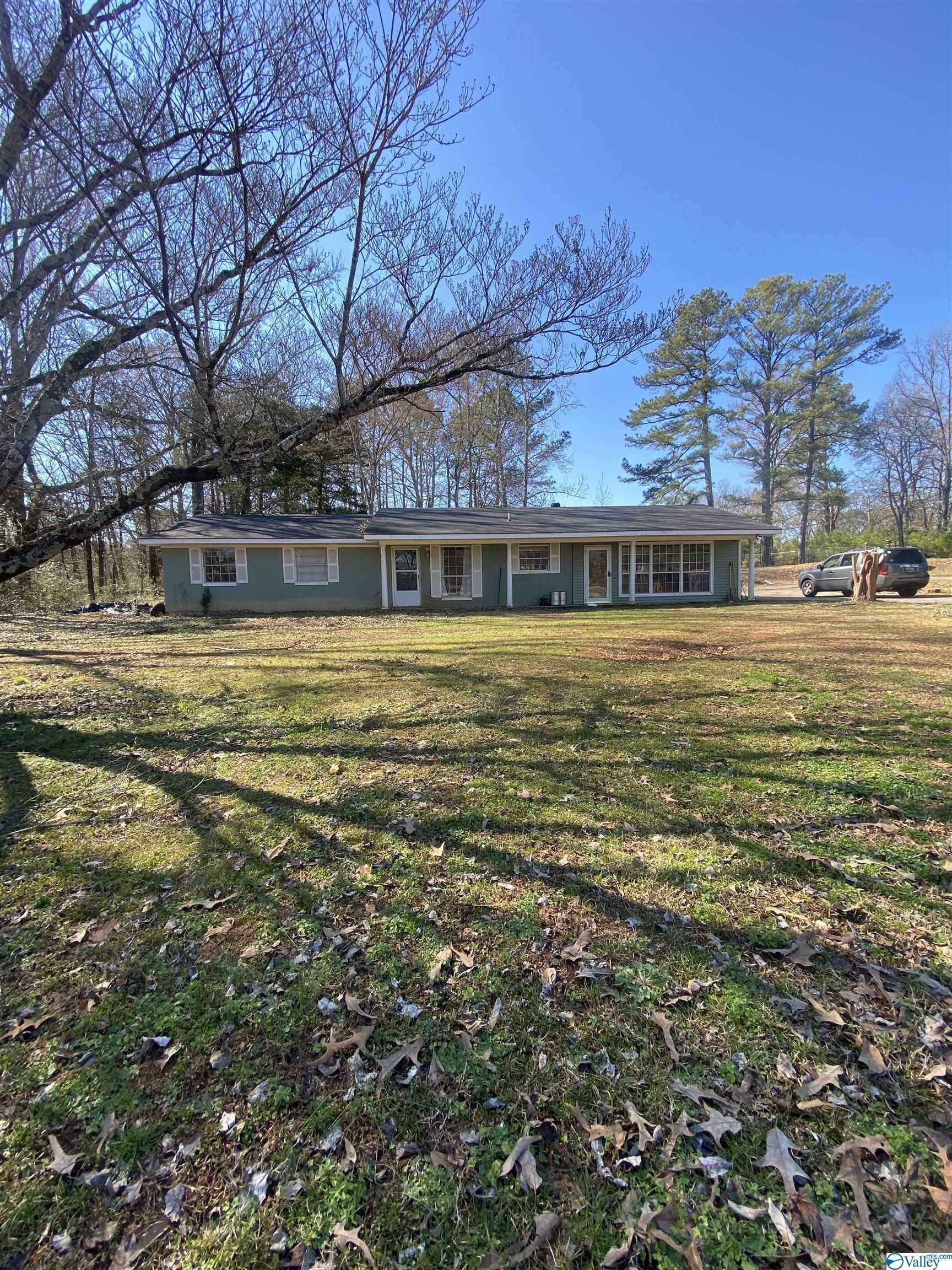 Property Photo:  8999 Segers Road  AL 35756 