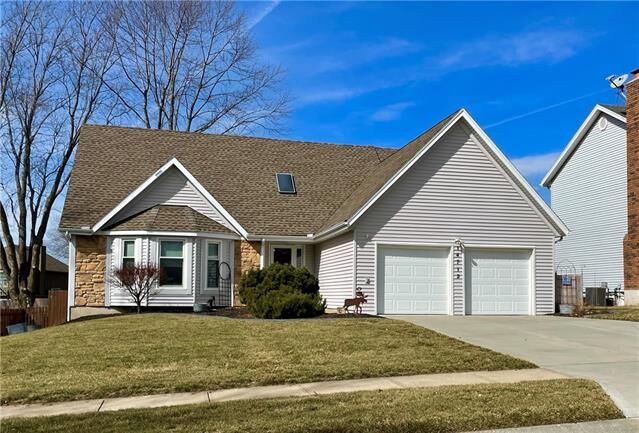 Property Photo: 14712 S Navaho Drive KS 66062