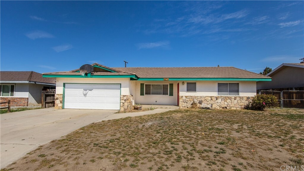 Property Photo:  41156 Academy Drive  CA 92544 