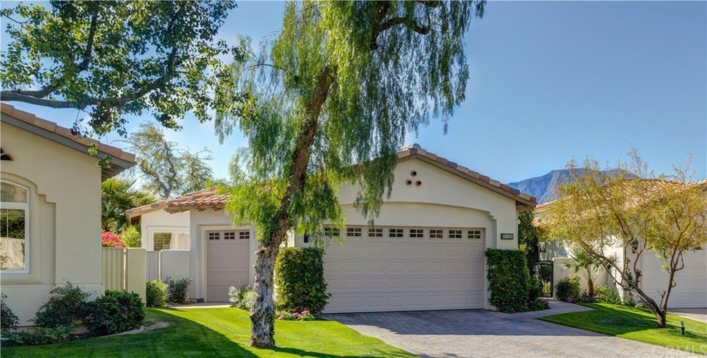 Property Photo: 48620 Capistrano Way CA 92253