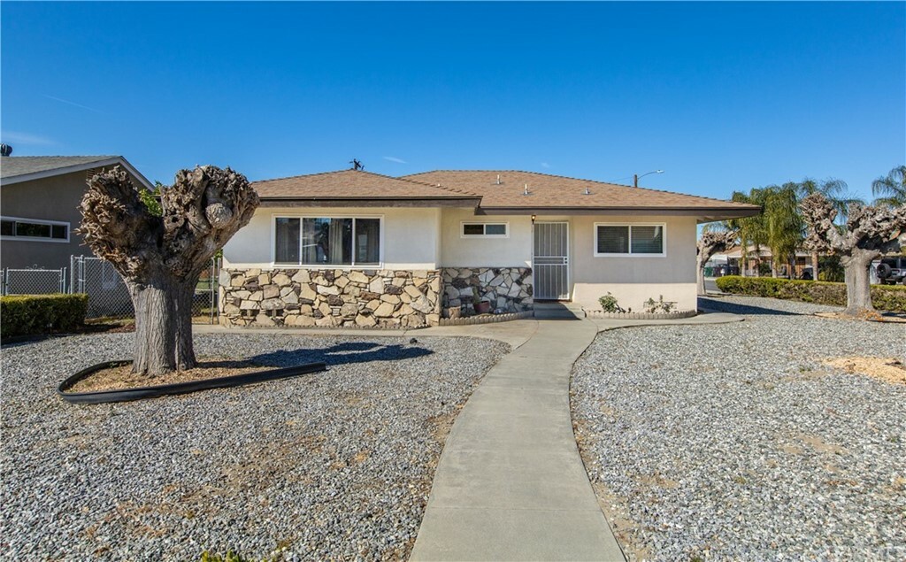 Property Photo:  26311 Cynthia Street  CA 92544 