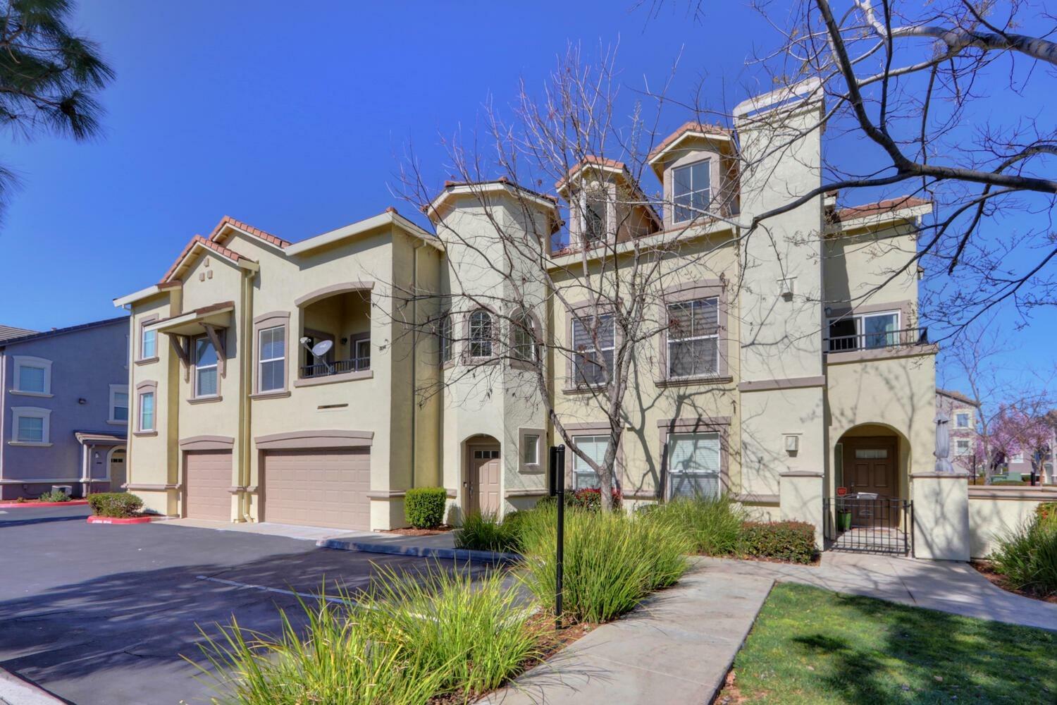 Property Photo: 5548 Tares Circle 5548 CA 95757