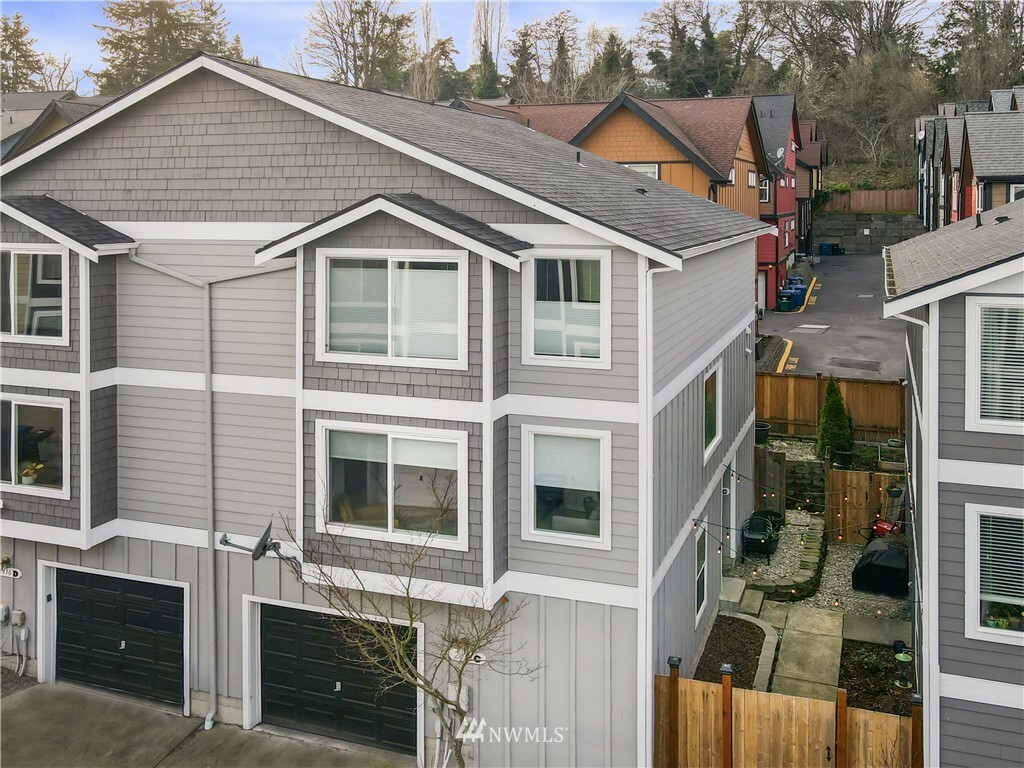Property Photo: 2416 SW Holden Street C WA 98106