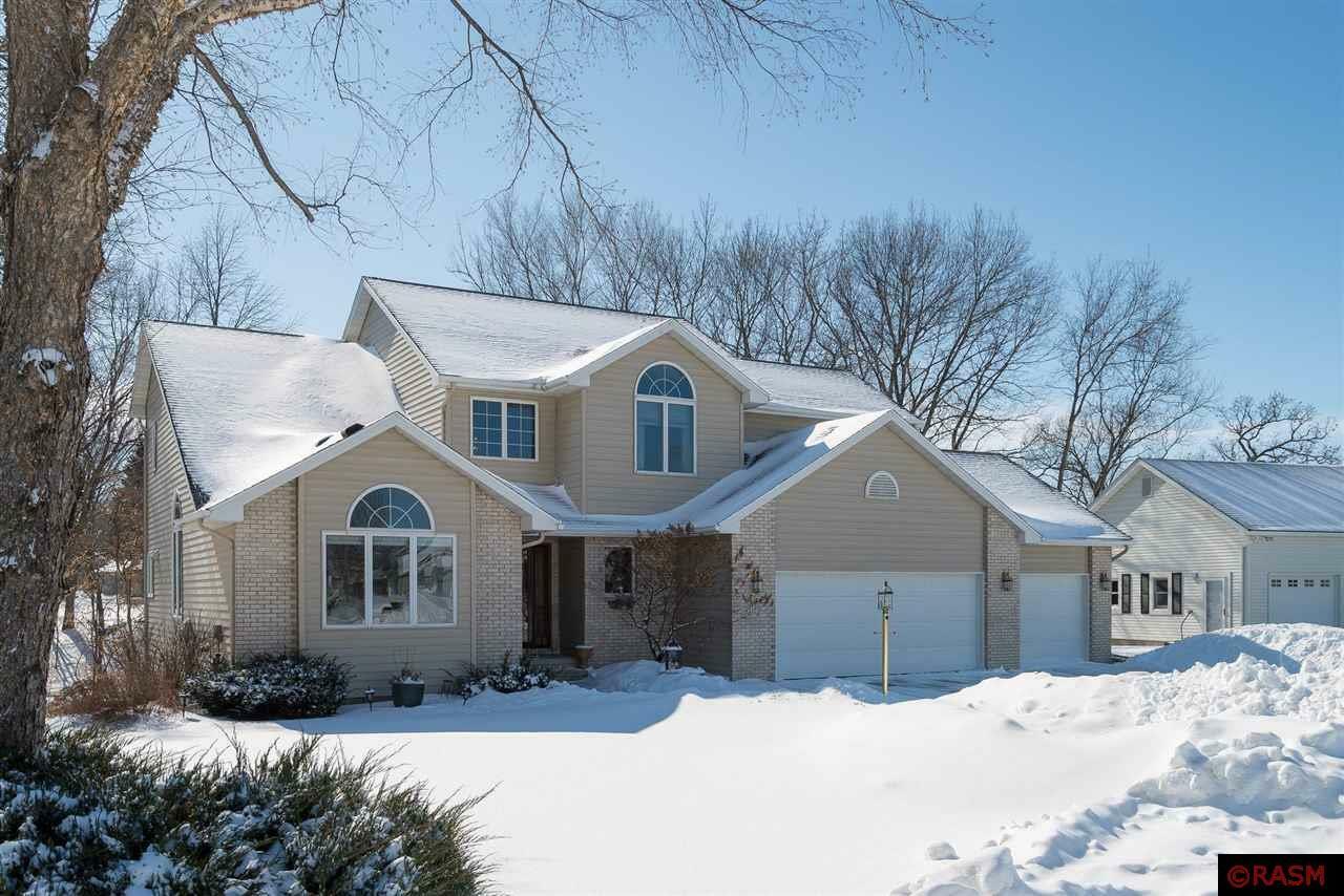 Property Photo:  2129 Peregrine Lane  MN 56003 