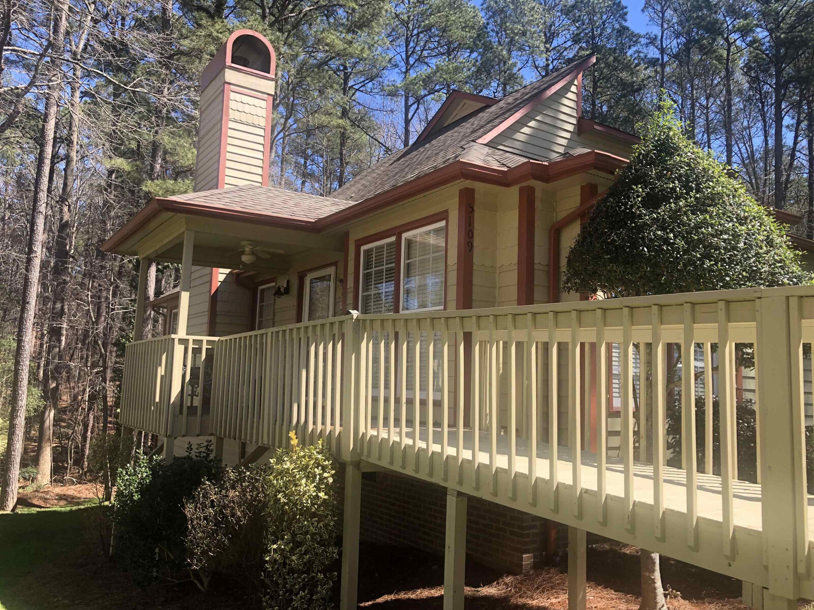 Property Photo: 5109 Hogans Way NC 27520