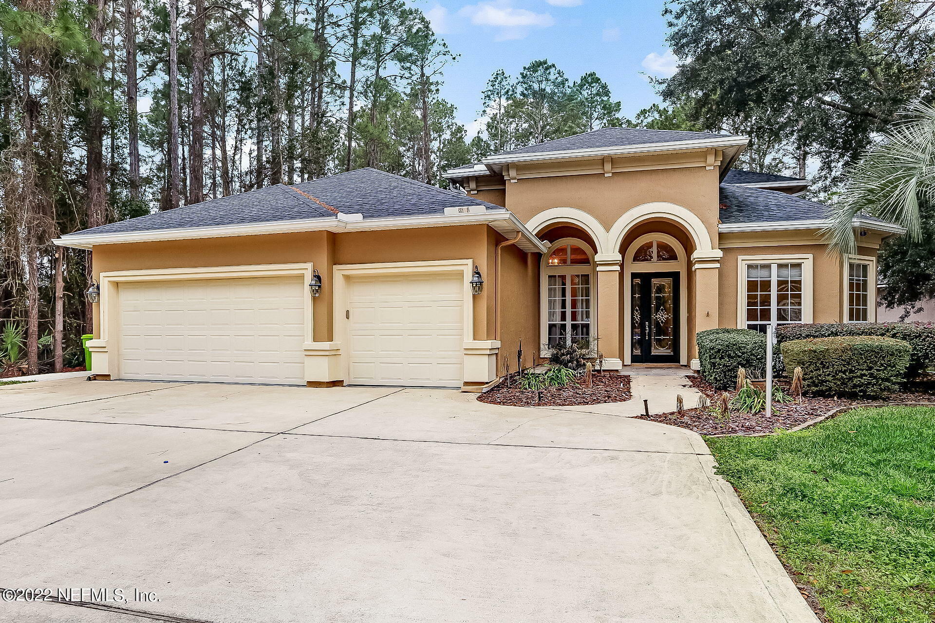 Property Photo:  86124 Hampton Bays Drive  FL 32034 