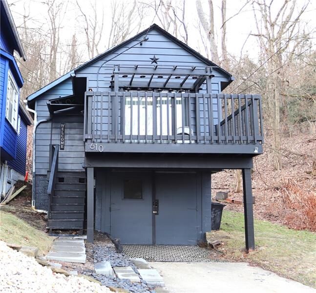 Property Photo: 610 Hiland Ave PA 15108