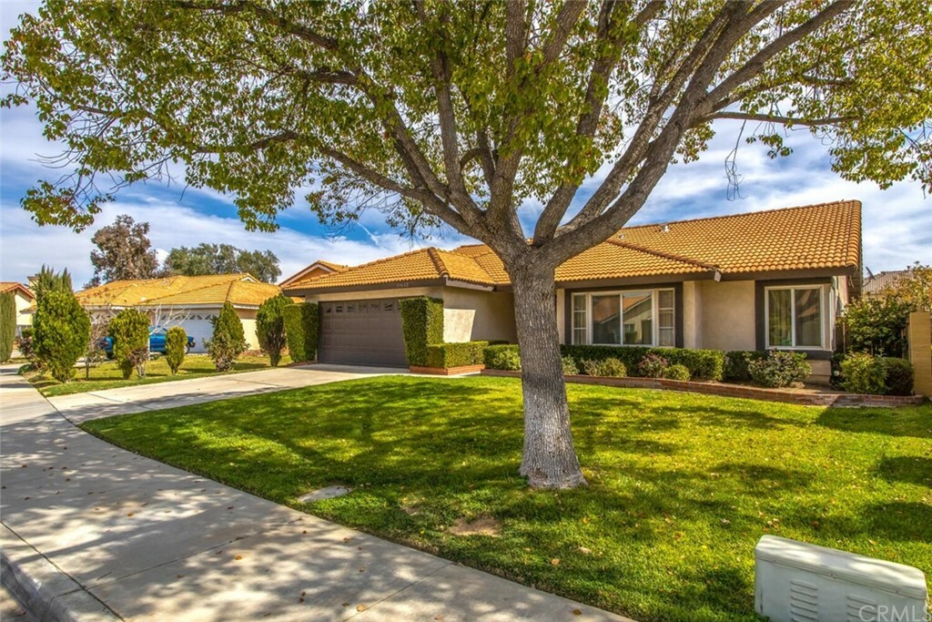 Property Photo: 13662 Regis Drive CA 92555