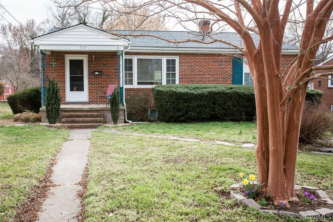 Property Photo:  507 E 2nd Street  VA 23901 