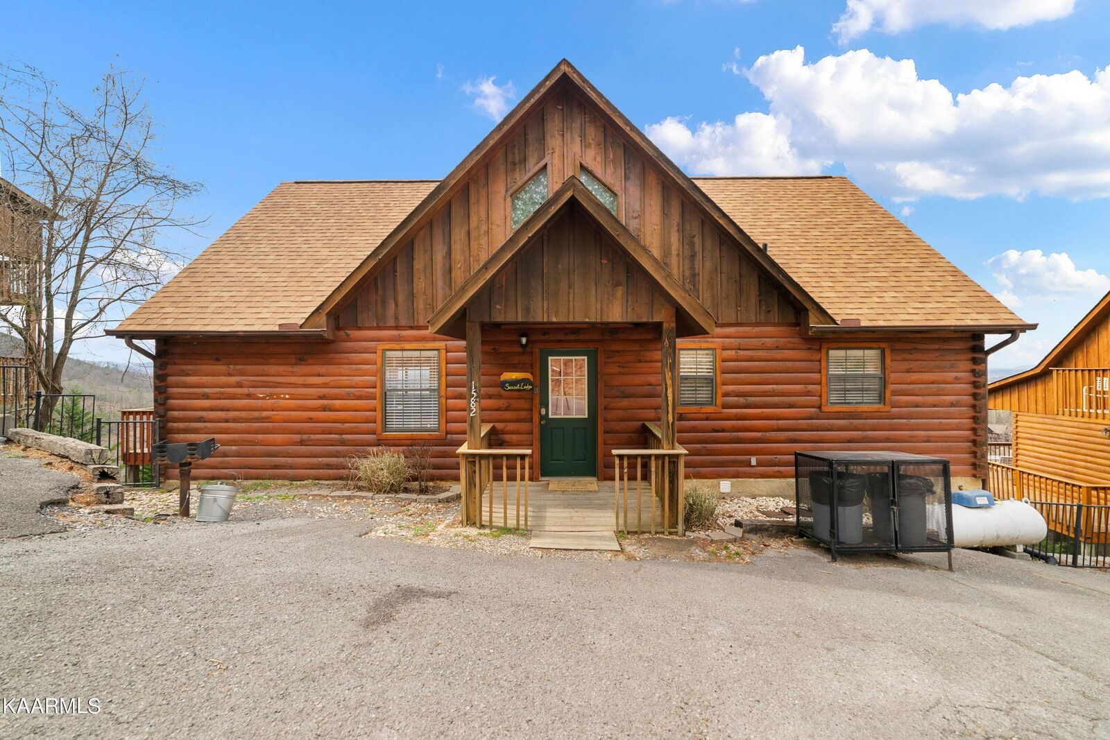 Property Photo:  1582 Bears Den Way  TN 37862 