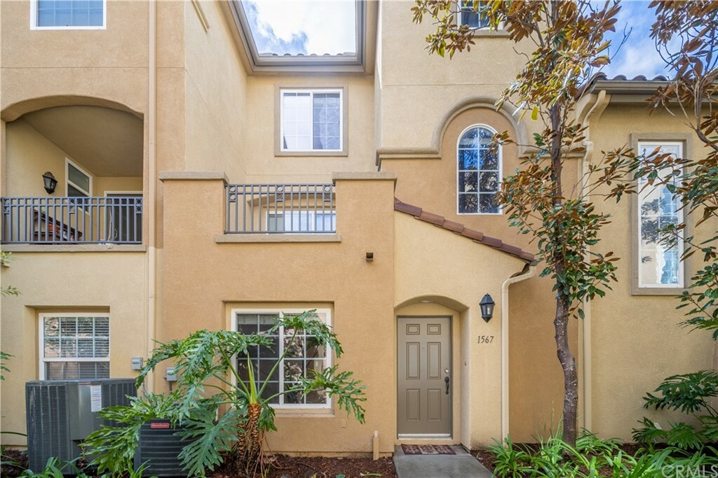 Property Photo: 1567 Caminito Zaragoza CA 91913