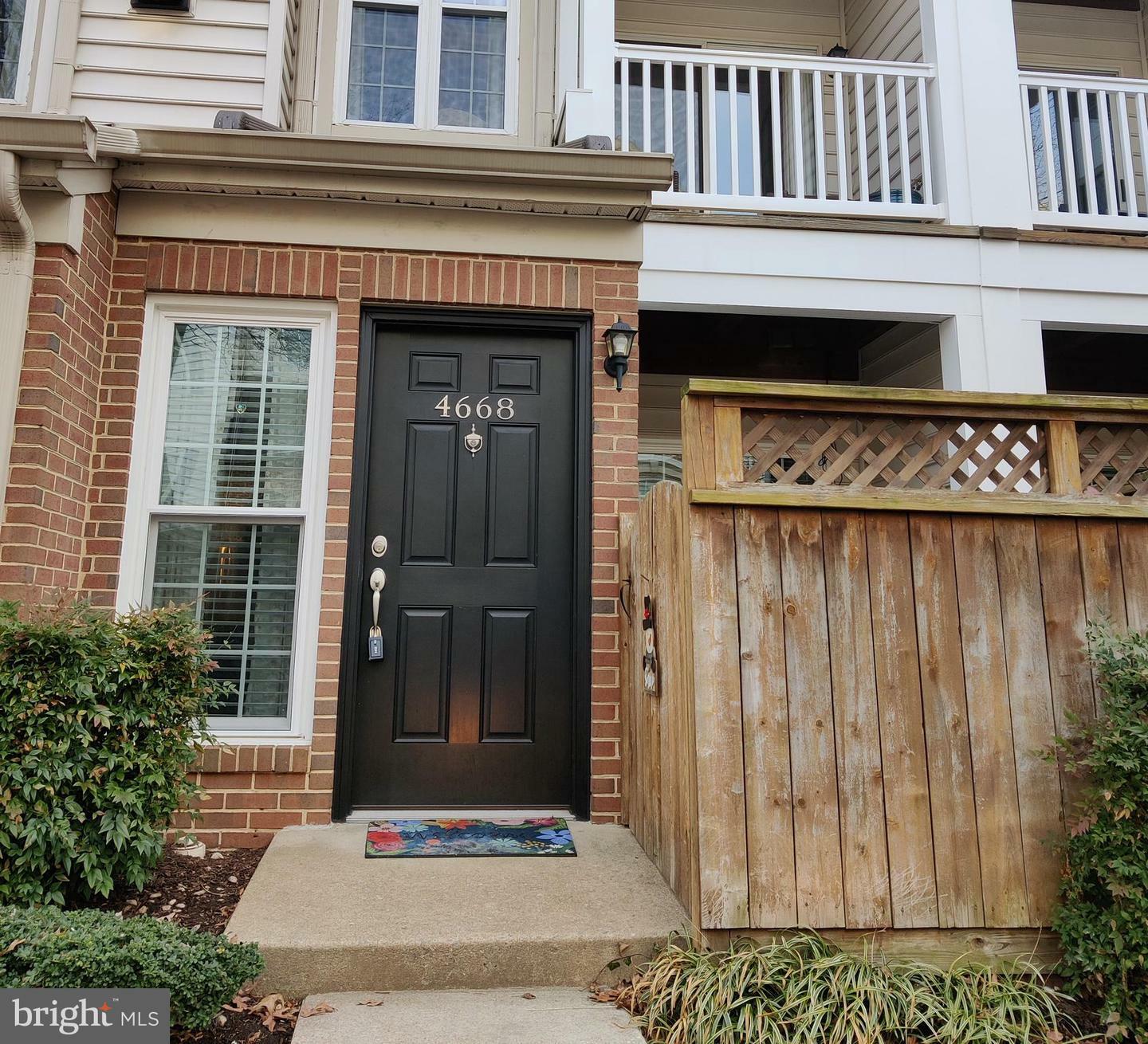 Property Photo:  4668 Lawton Way 5  VA 22311 