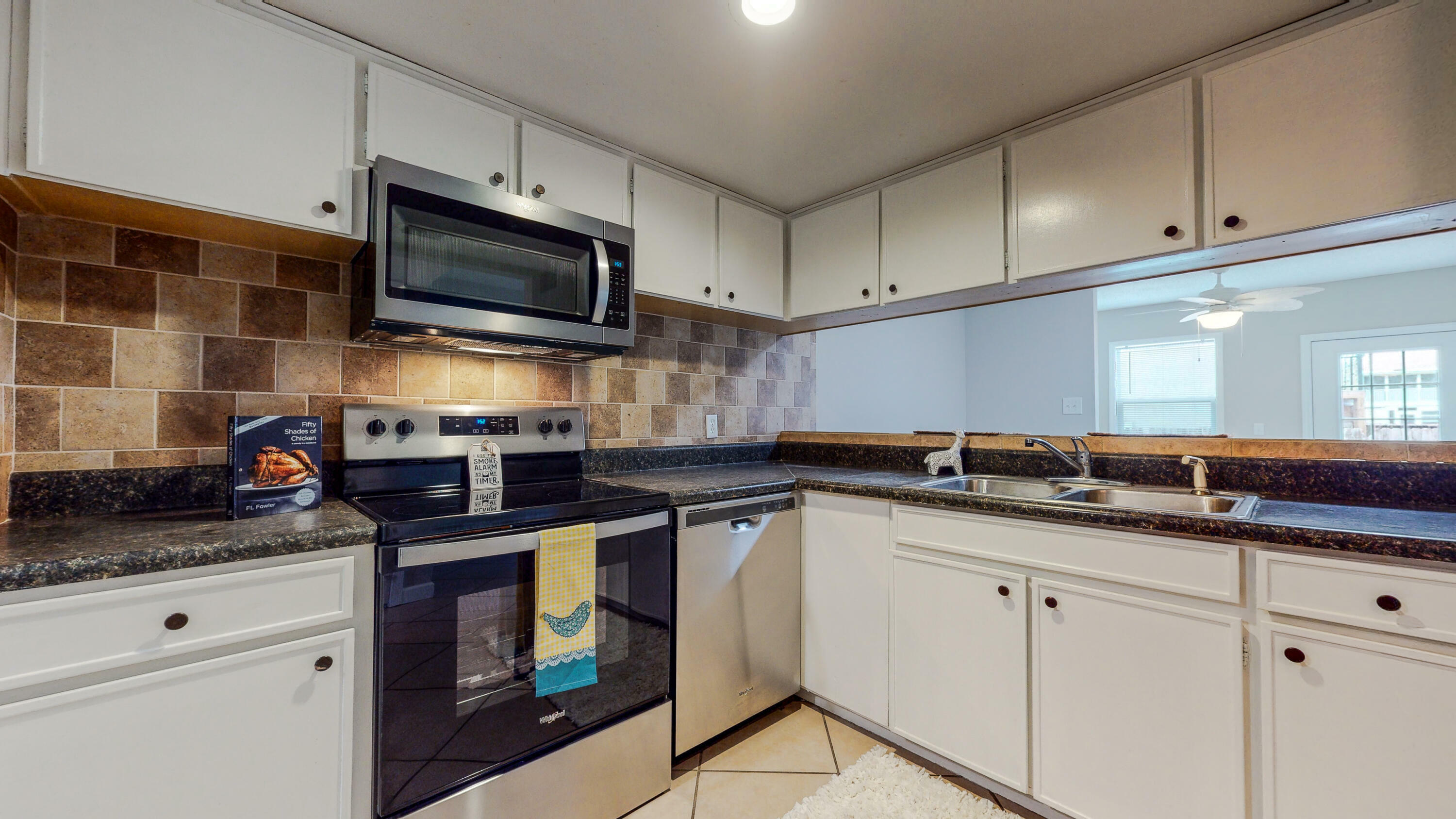 Property Photo:  145 4th Avenue Unit D6  FL 32579 