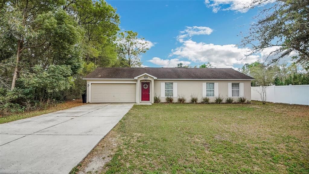 Property Photo: 8380 SE 157th Street FL 34491