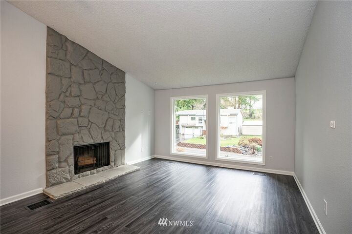 Property Photo: 2916 87th Avenue Ct E WA 98371