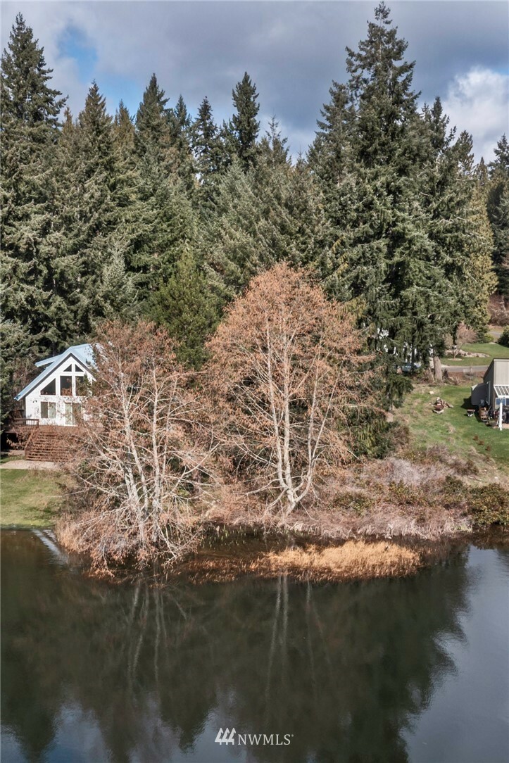 Property Photo:  10520 Lakeshore Drive  WA 98303 