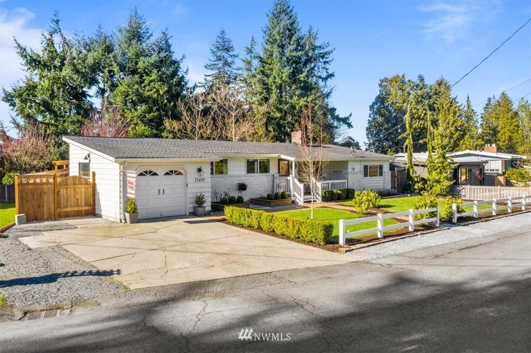 Property Photo: 15405 63rd Avenue NE WA 98028
