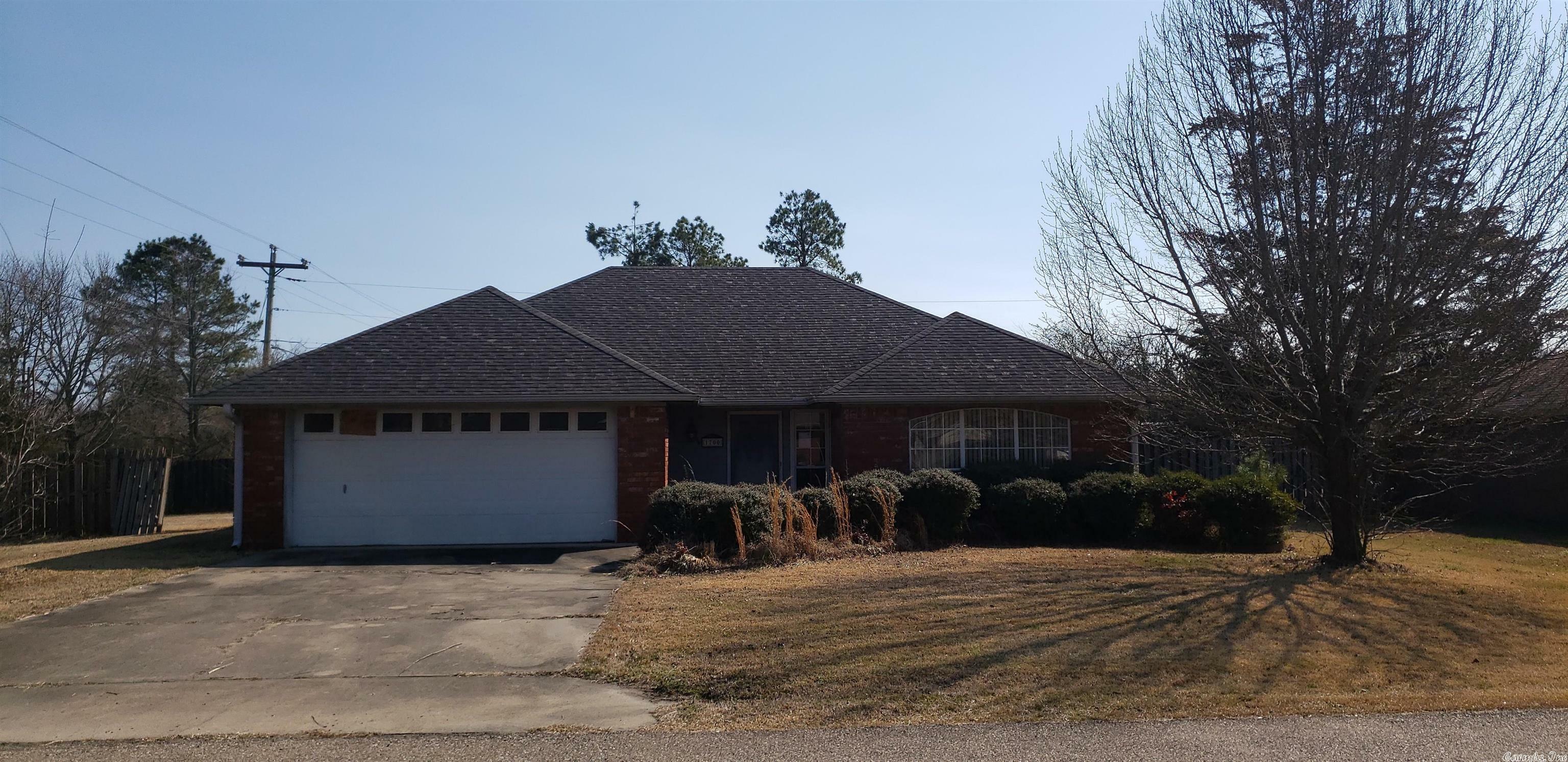 Property Photo:  1700 Valley View Drive  AR 71953 