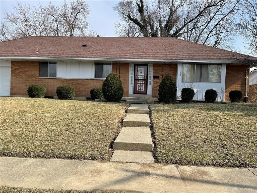 Property Photo: 120 Blairwood Drive OH 45426