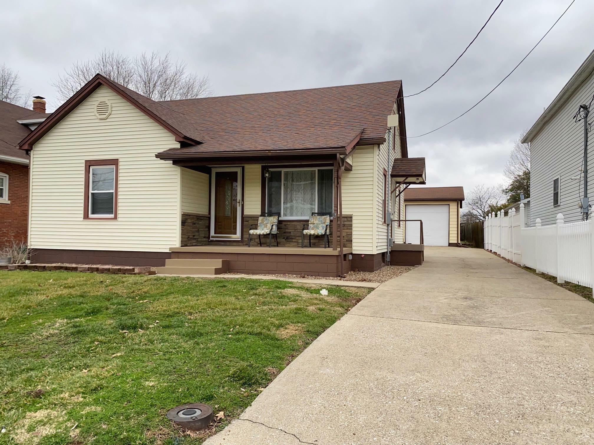 214 E 1st Avenue  Huntingburg IN 47542 photo