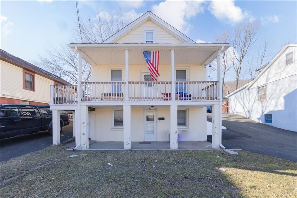 Property Photo:  9 Pleasant Avenue  NY 10901 