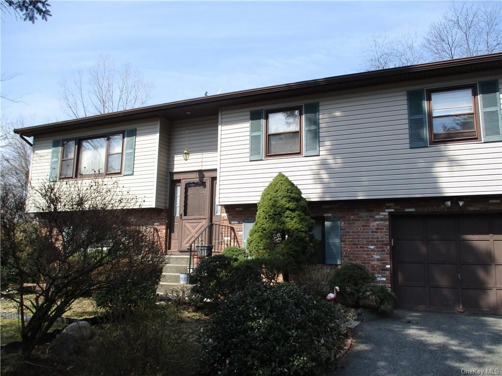 Property Photo: 1 Queens Court NY 10962