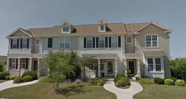 Property Photo:  634 Hunter Oaks Blvd  WI 53094 