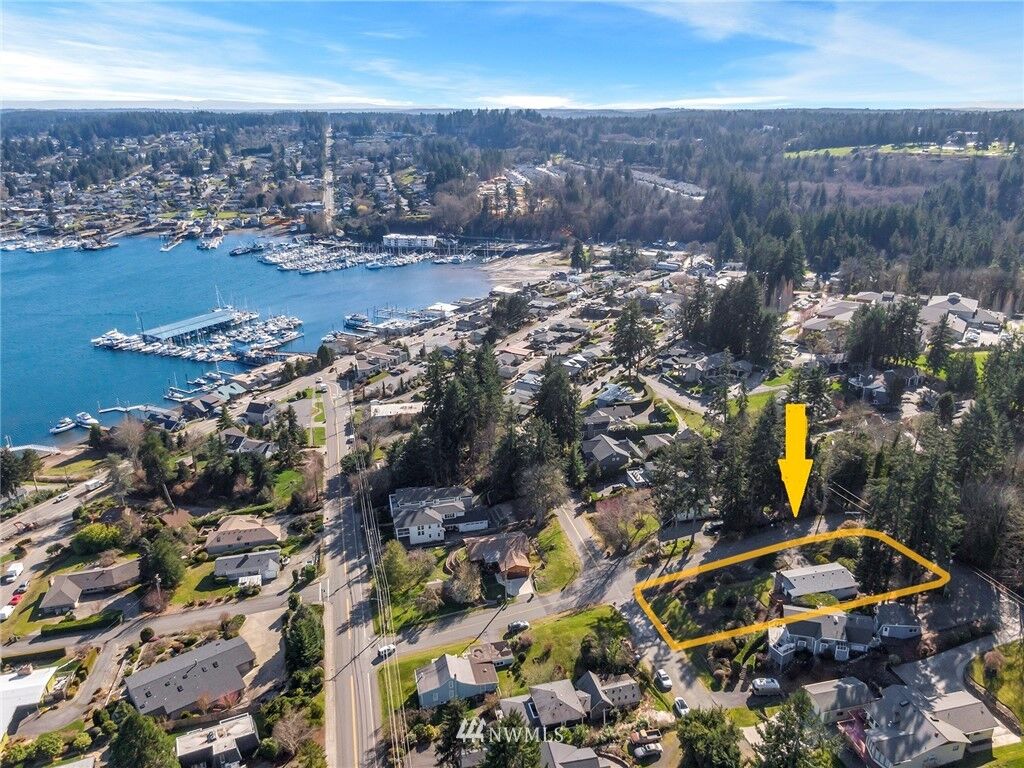 Property Photo: 3825 Fennimore Street WA 98332